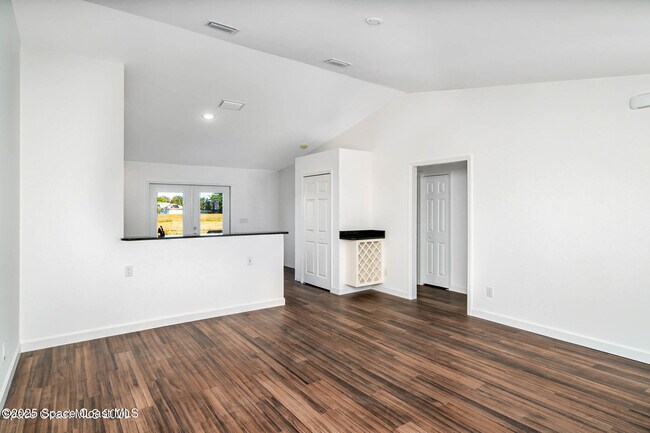 Foto del edificio - 1837 Ardmore St NE