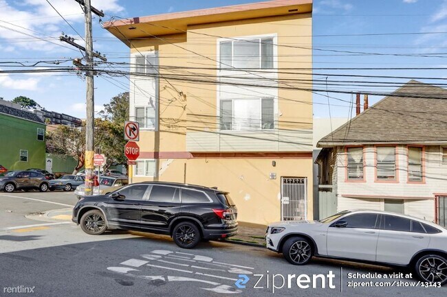 Foto del edificio - 3 br, 1 bath House - 452 Plymouth Ave, San...