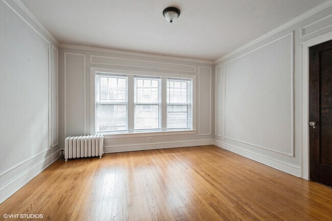 Building Photo - 811 Judson Ave