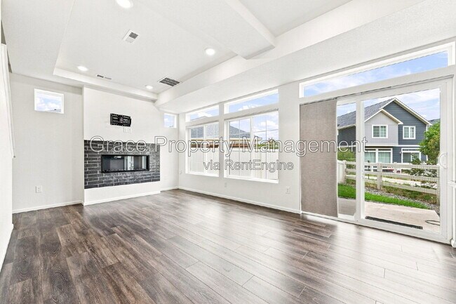 Building Photo - 4553 N Quemoy St