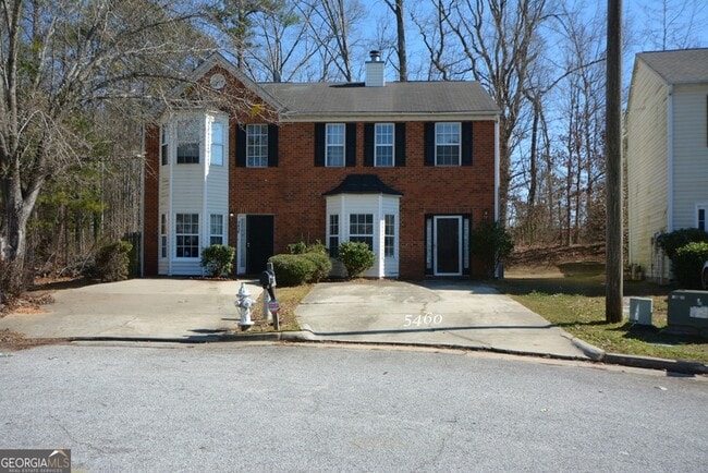 Foto del edificio - 5460 Hampton Ct