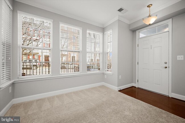 Building Photo - 11246 Chase St