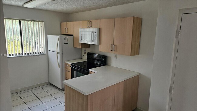 Foto del edificio - 2710 W 60th Pl
