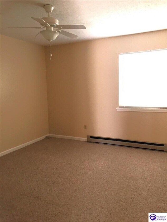 Foto del edificio - 503 Independence Ct