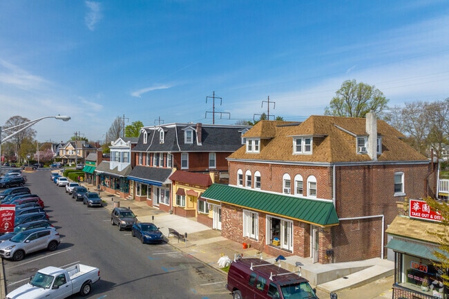 Local shops and restaurants line Hinckley Avenue in Ridley Park.
