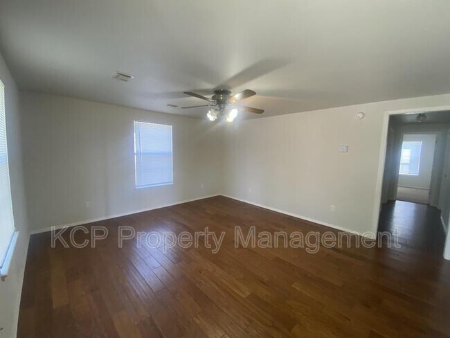 Foto del edificio - 2104 Savannah St