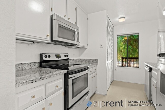 Building Photo - 765 N Rengstorff Ave