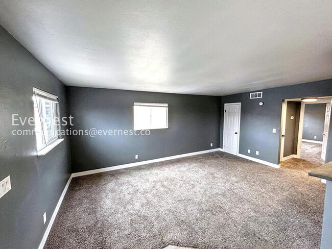 Building Photo - 6923 Issac Ave