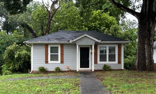 Foto principal - 1152 Wedgewood Dr NW