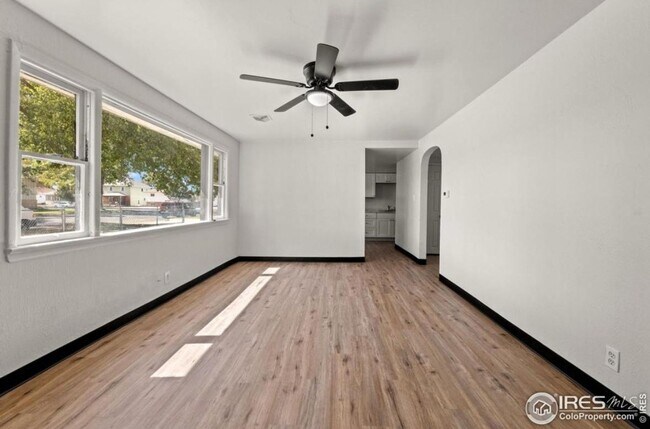 Foto del edificio - Fort Morgan Tri-plex