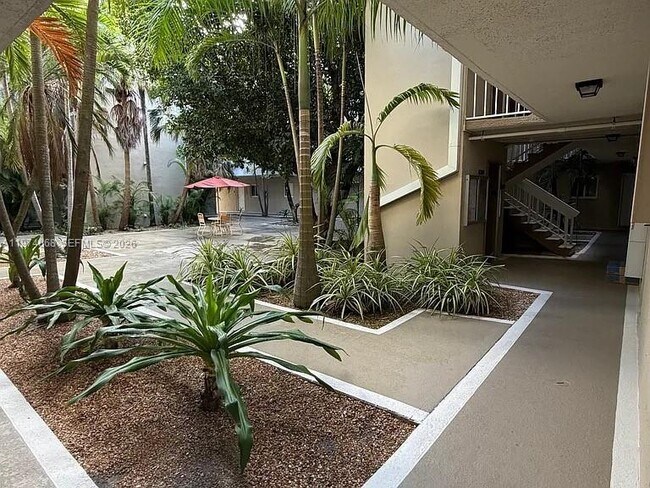 Building Photo - 7920 Camino Real