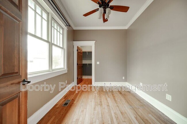 Foto del edificio - 328 Beck Ave