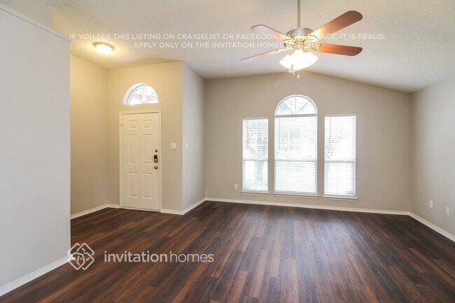 Foto del edificio - 5812 Matt St