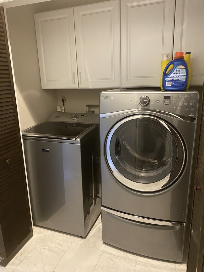 Laundry - 13221 SW 29th Ct