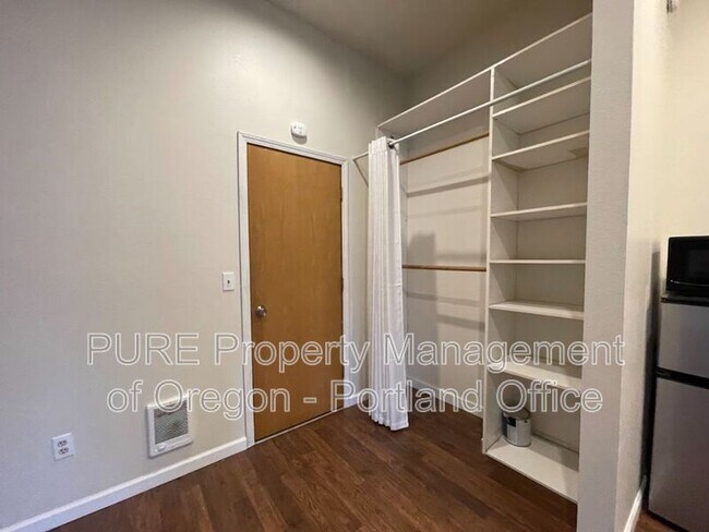Foto del edificio - 5816 SW Huddleson St