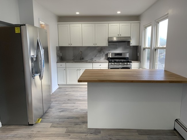 Building Photo - 16 Delaware Ave