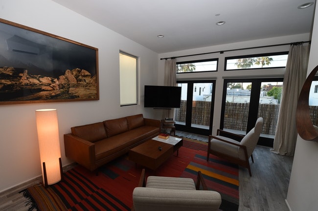 Foto del edificio - 1509 Cabrillo Ave