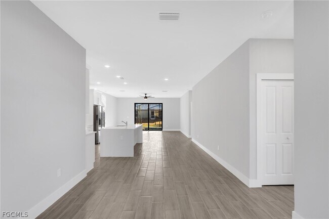 Building Photo - 1109 NE 2nd Ave