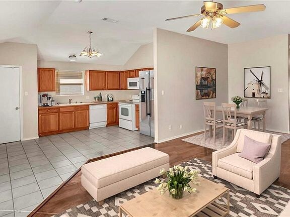 Foto del edificio - 140 Amber Ln