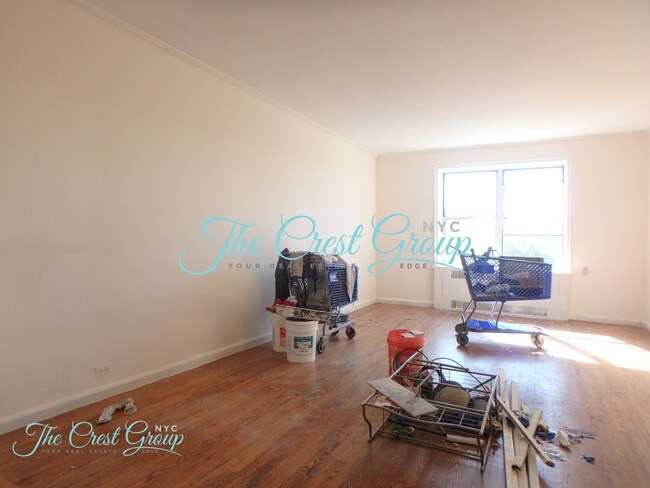 Foto del edificio - 6265 Saunders St
