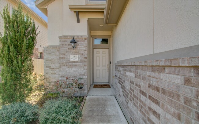 Building Photo - 32038 Quail Terrace Ln