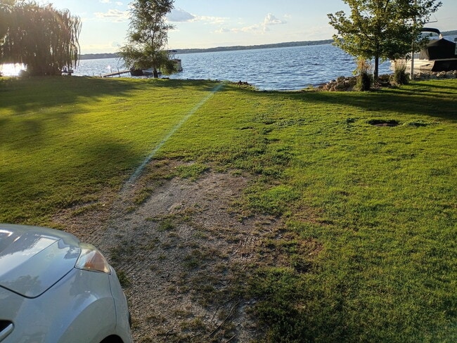 Building Photo - 39224 N Willow Ln