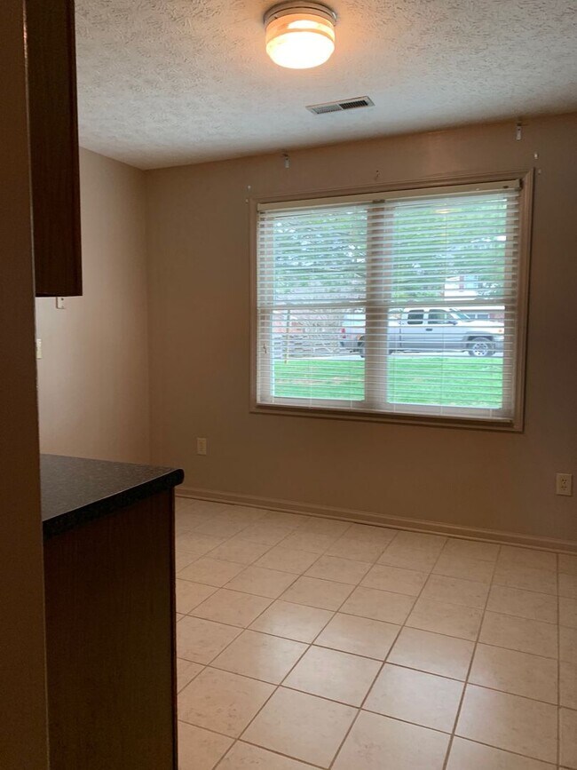 Foto del edificio - 3 Bedroom 2.5 Bath Townhouse