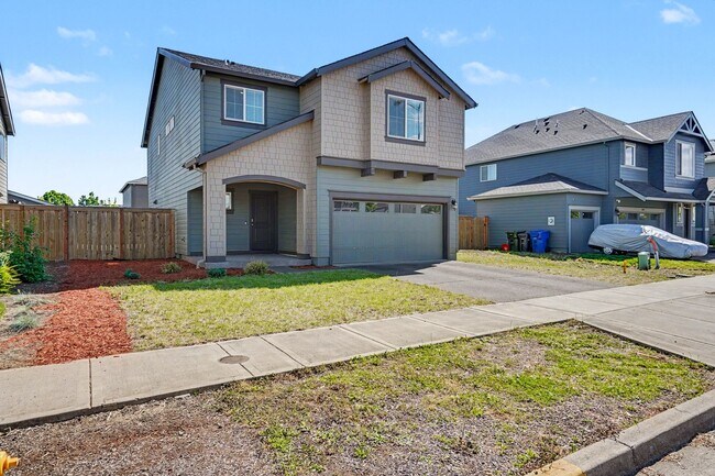 Foto del edificio - 4 Bed (plus BONUS ROOM), 2.5 Bath Newer Home in NE Salem