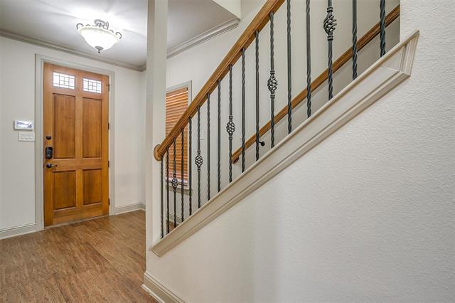 Foto del edificio - 6476 Waverly Way