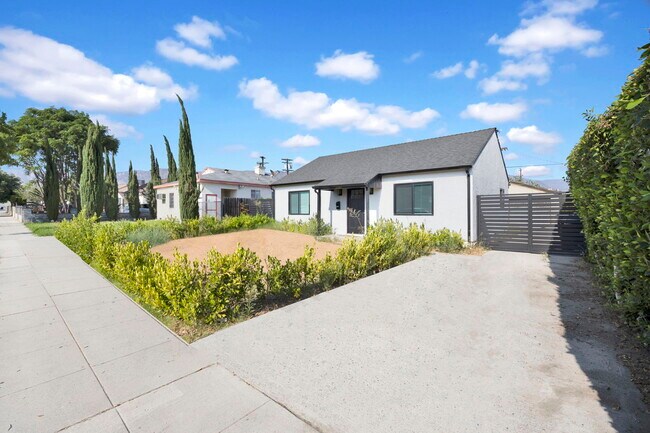 Foto del edificio - 2206 N Brighton St