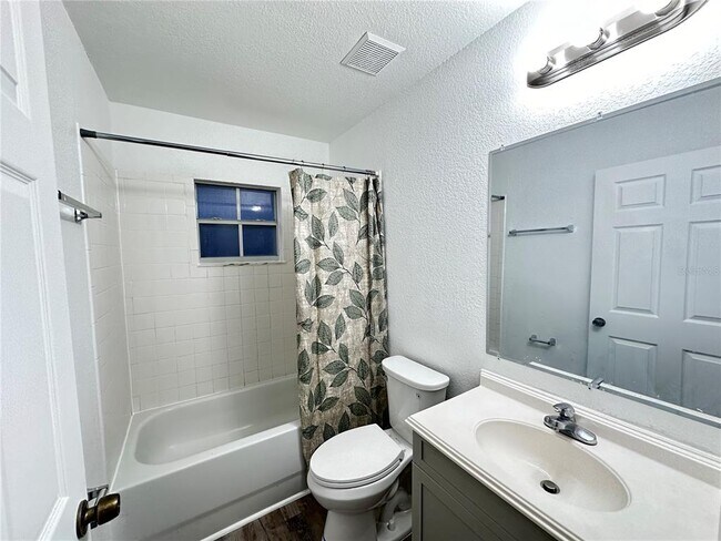 Foto del edificio - 3112 Ave V NW
