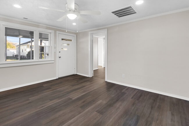 Foto del edificio - 211 Lawson St