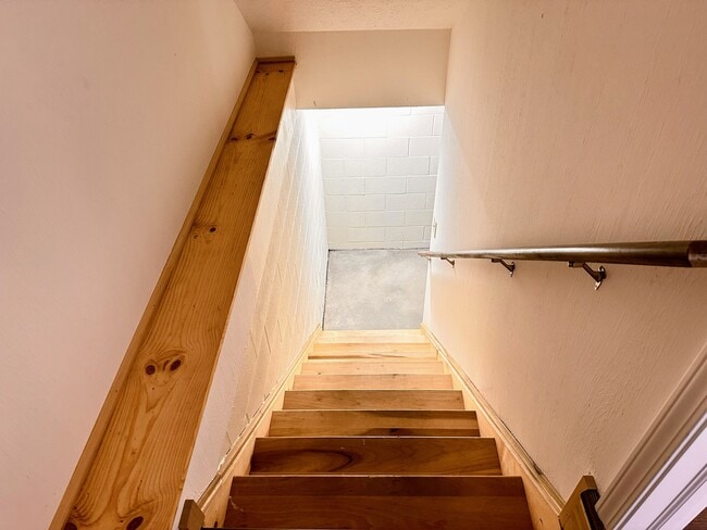 Foto del edificio - 33168 Beverly Ln