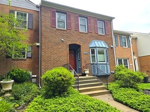 Building Photo - 7526 Heatherton Ln