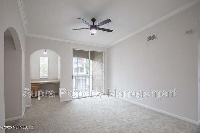 Building Photo - 10075 Gate Pkwy