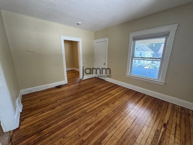 Building Photo - 3300 Altoona Rd