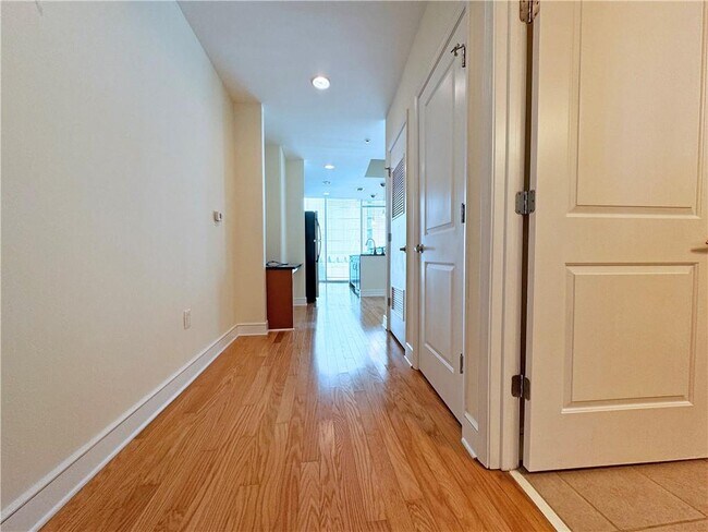 Foto del edificio - 44 Peachtree Pl NW