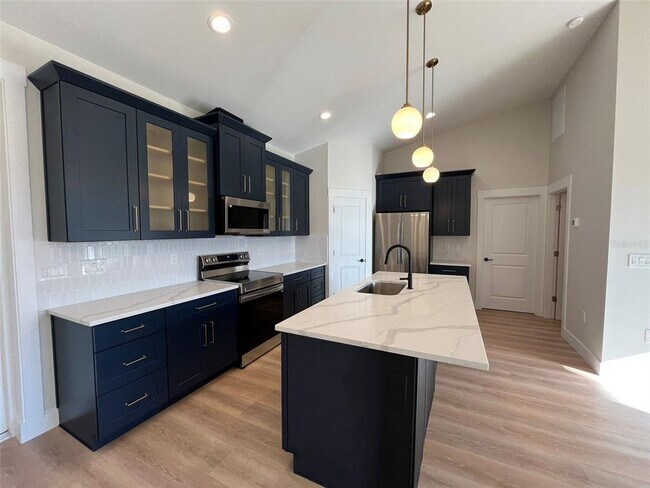 Foto del edificio - 2570 Longworthy Rd