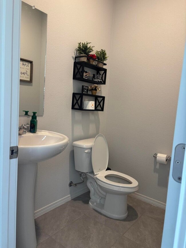 Foto del edificio - 2444 Talisker St NE