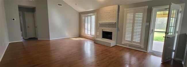 Building Photo - 22327 Mosswillow Ln