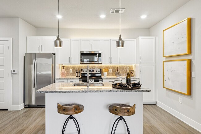 Foto del edificio - Cortland Reunion