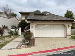 Building Photo - 1333 N Hills Dr