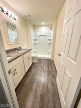 Building Photo - 5029 W Hummingbird Dr