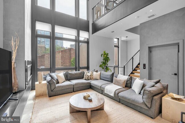 Foto del edificio - 110 S Bonsall St