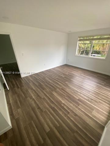 Foto del edificio - 860 NE 78th St