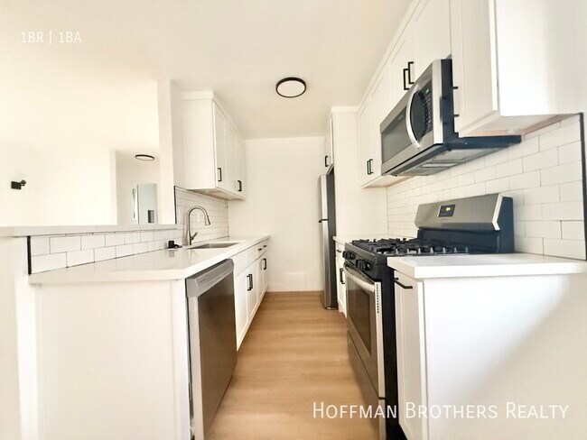 Foto del edificio - 2244 S Western Ave