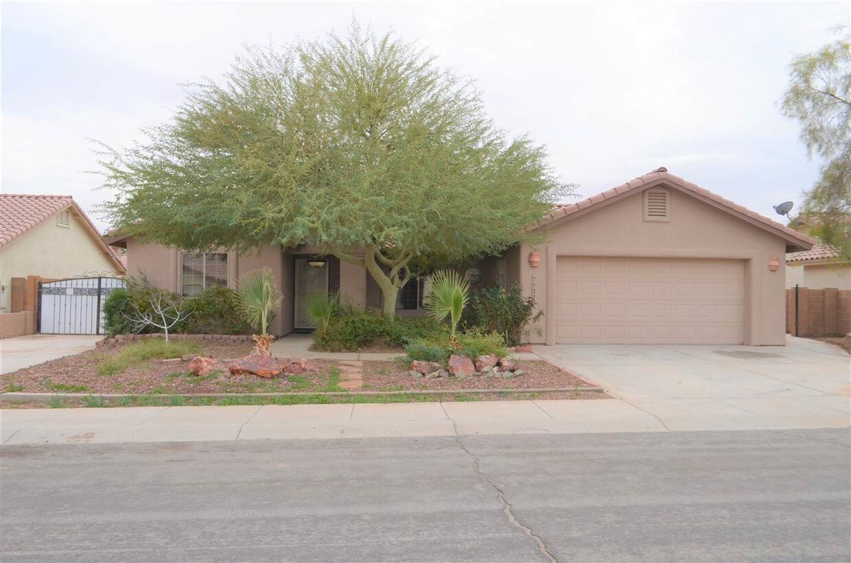 Primary Photo - 7523 E 25th Pl