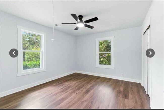 Foto del edificio - 4274 Pineview Dr