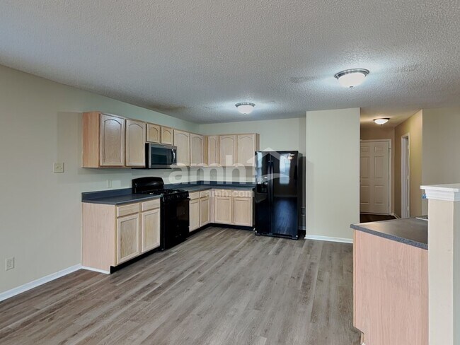 Foto del edificio - 626 Hickory Pine Dr