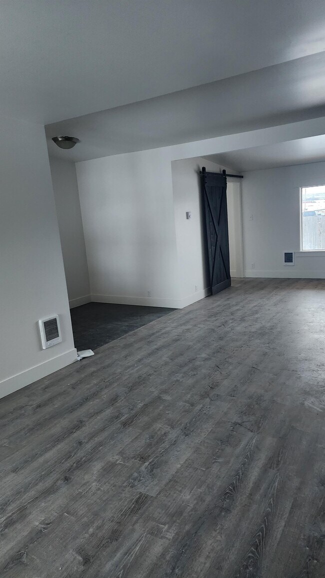 Foto del edificio - 6200 Smithson Rd